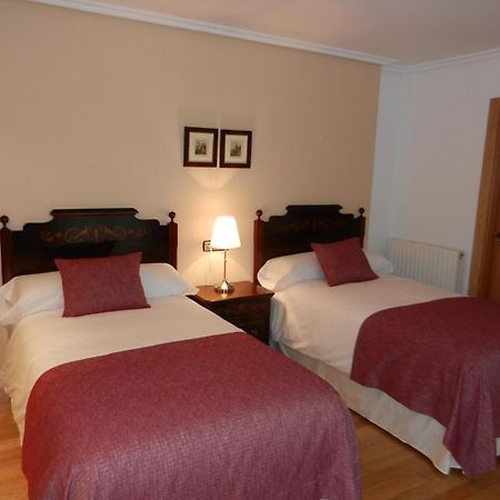 Casa De La Cadena Guest House Asiain Phòng bức ảnh