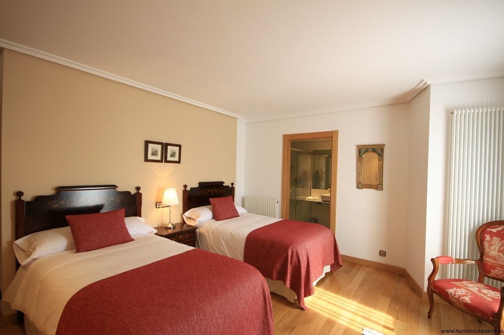 Casa De La Cadena Guest House Asiain Ngoại thất bức ảnh