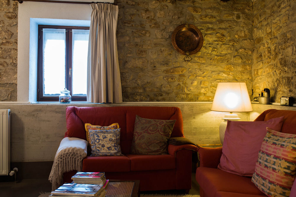 Casa De La Cadena Guest House Asiain Ngoại thất bức ảnh